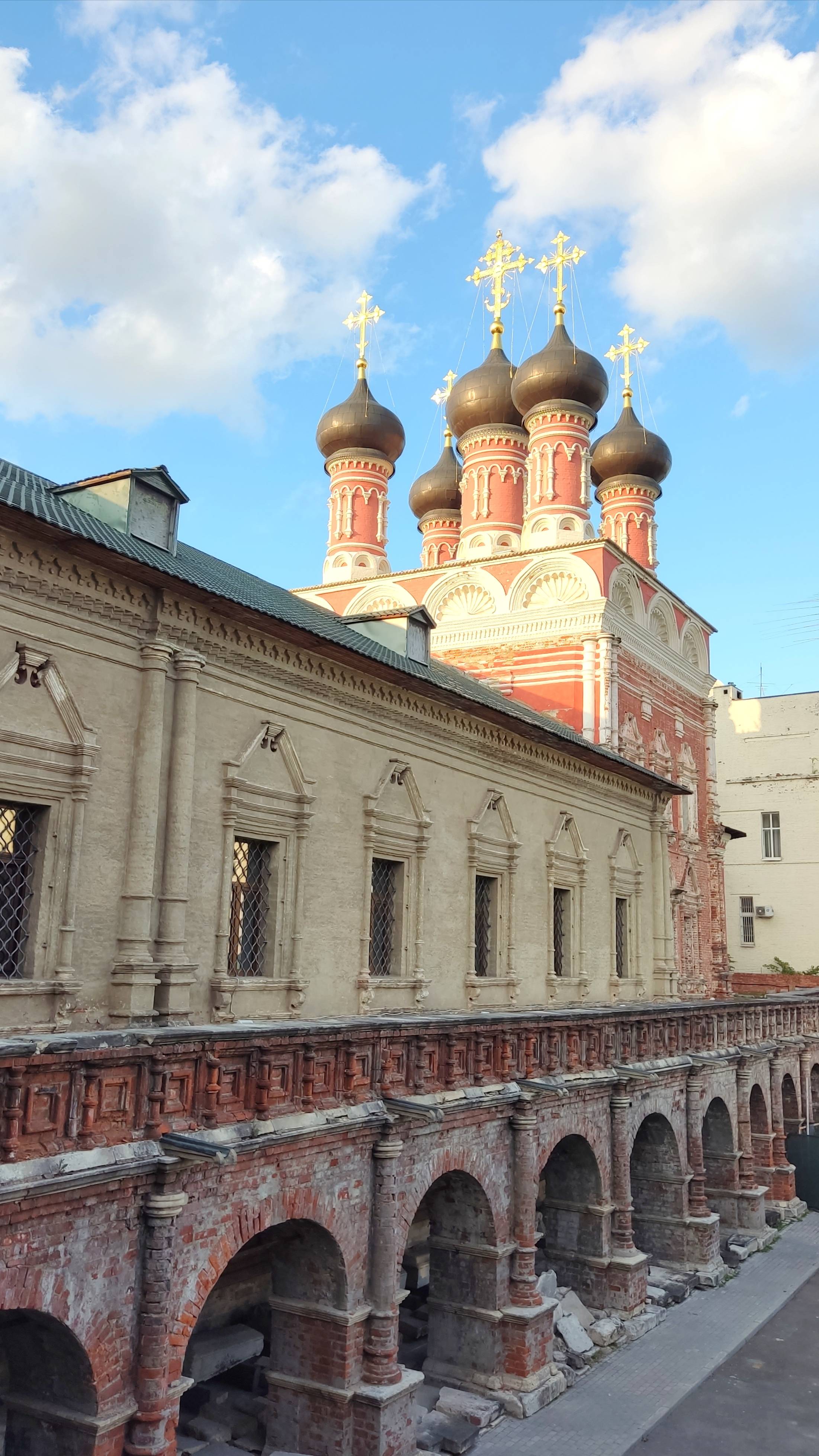 Высоко-Петровский Монастырь. Храм Сергия Радонежского. Москва 18.08.2024