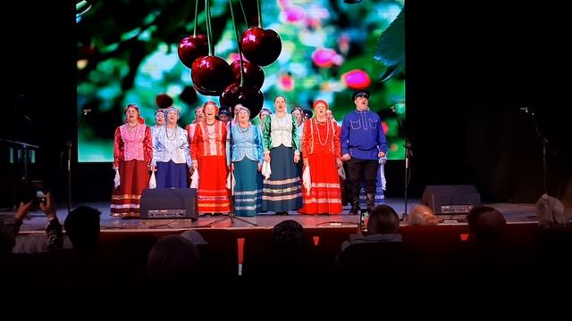 Ансамбль Терек - В саду вишенка, Ой ты Малка