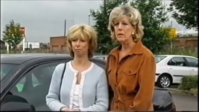 Coronation street - Richard sells the car making out it was stolen