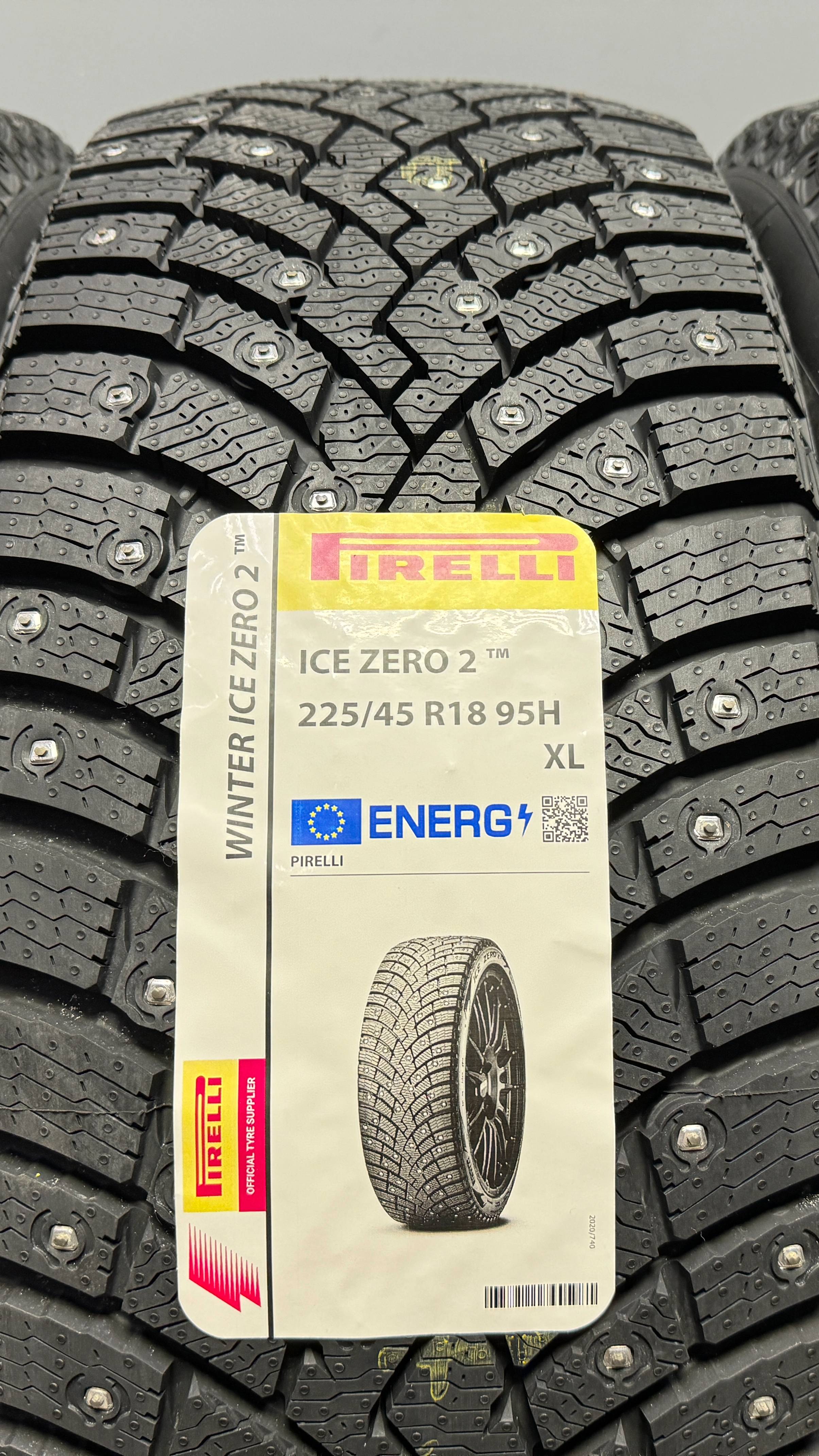 Pirelli Winter Ice Zero 2 225/45 R18 95H