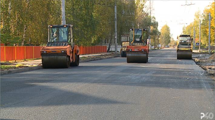 (Рыбинск-40) АСФАЛЬТИРОВАНИЕ УЛИЦЫ ВОРОШИЛОВА