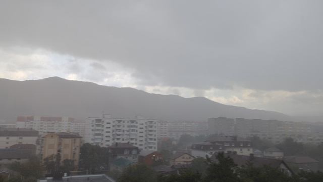 Сильный ливень, утро 1 октября! 07:40, Геленджик накрыло ☔💧