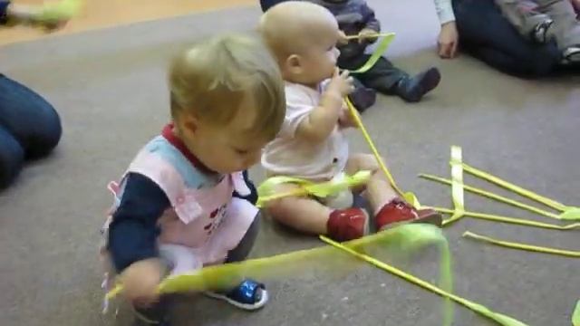 Ксюша в классе Монтессори