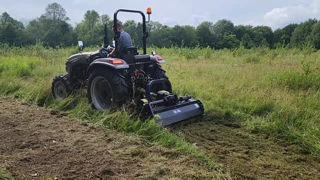 Работа мульчера на тракторе 24 л. с.