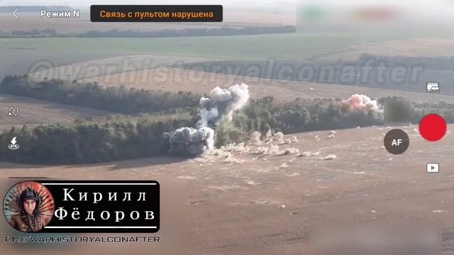 ✈️Фронтовой бомбардировщик Су-34 наносит удар по позициям ВСУ в Курской области...🔽🔽🔽