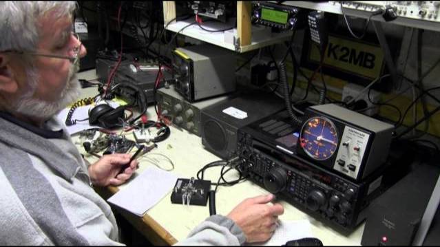 EEVblog #218 - Manly Warringah HAM Radio Society