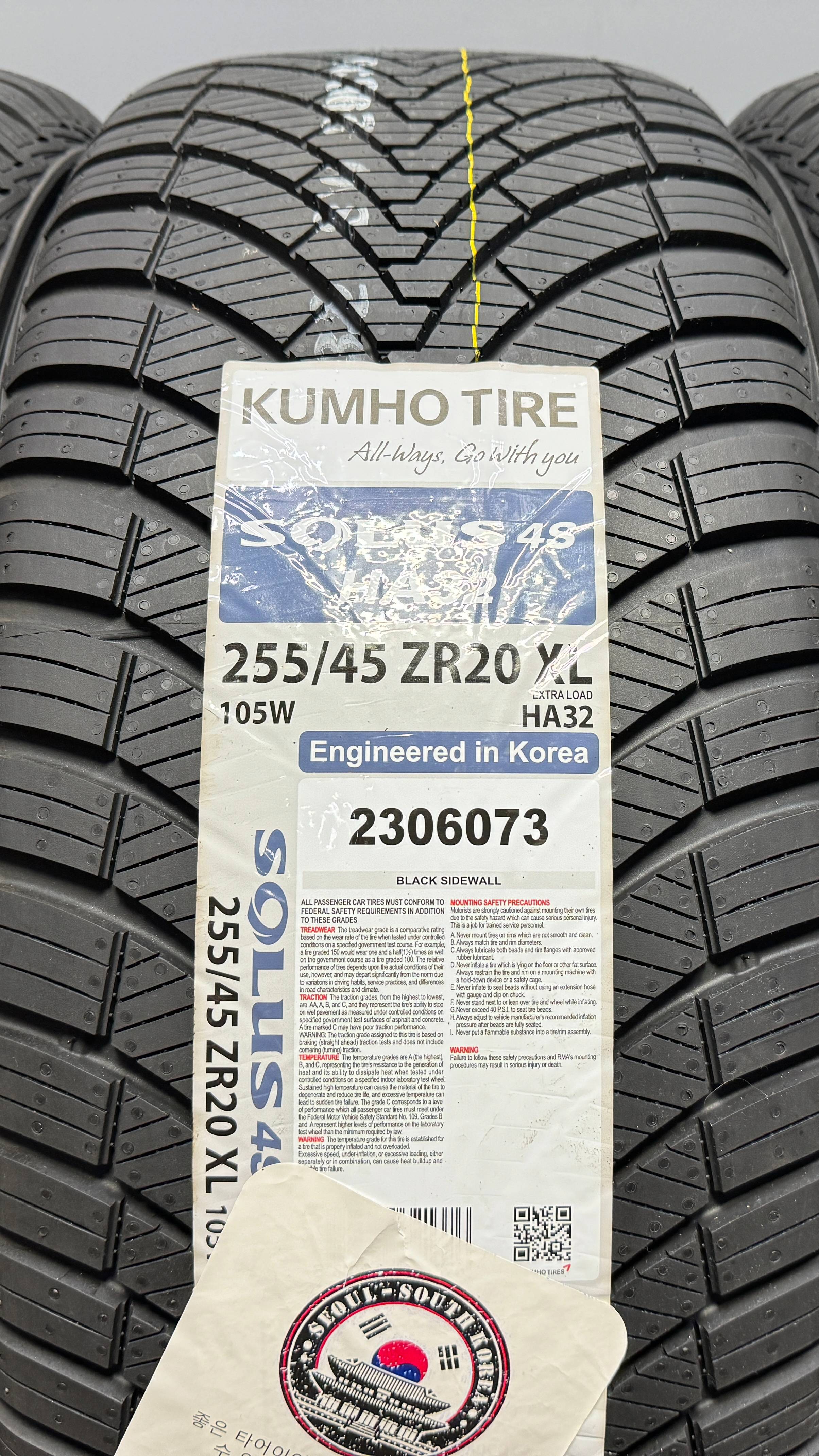 Kumho Solus 4S HA32 255/45 R20 105W