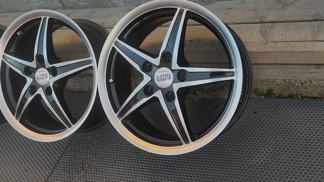 Продажа R16 5x114'3