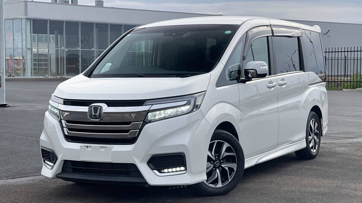 Обзор Honda Stepwgn, 2018 год | Продажа в Абакане | НП АВТО