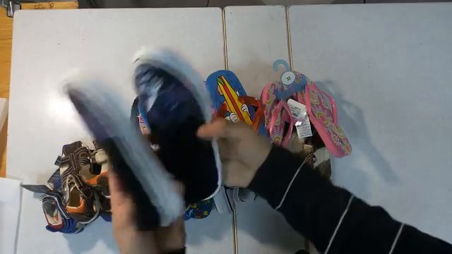 Children shoes детская обувь лето сток(6.3кг 22пары 16.8евро за кг)