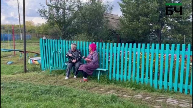 Зоя Ларионова из села Лагерка вяжет носки участникам СВО