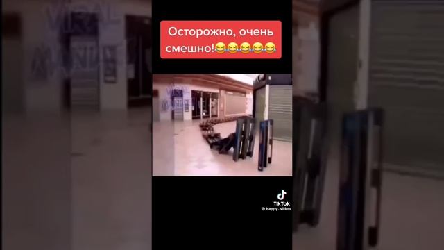 осторожно, очень смешно 😂😂😂😂😂😂😂😂🤣🤣🤣🤣