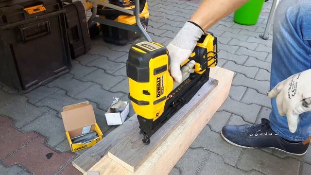 DeWalt DCN660D2 XR 18V Sztywciarka DCN660