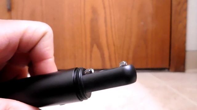 NexTool : Lightning Flashlight Alarm / Spy camera detector (unboxing & review)