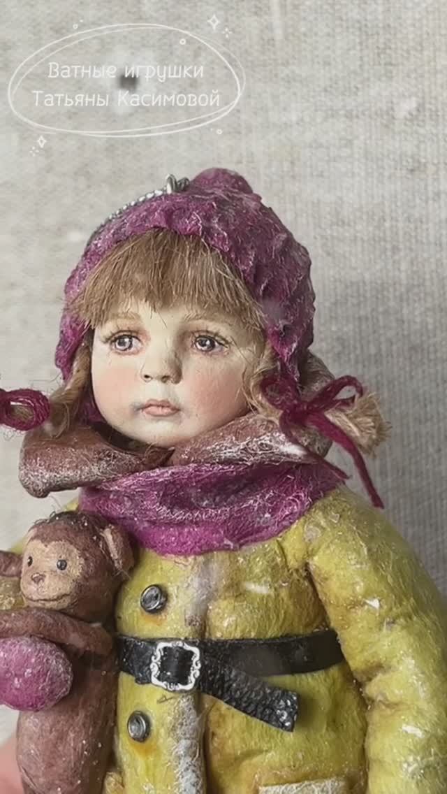 Новая девочка с новым героем, которого я никогда не делала 💛🐒💛 Скоро покажу, как такого сделать.
