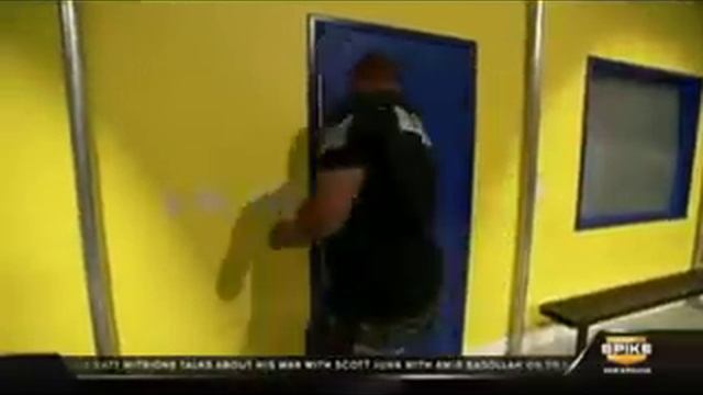 Tito Ortiz & Rampage Jackson vs Doors (New TUF Tradition ...)