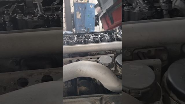 Будем регулировать клапана. #truckdriver #двигатель #дальнобой #sitrak #truck #trucker #motor
