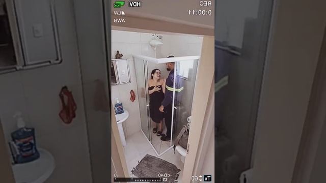 Жена с 😱 сантехником, когда был на вахте. ПОСТАВИЛ СКРЫТУЮ КАМЕРУ #сантехника #жена #женаизменила