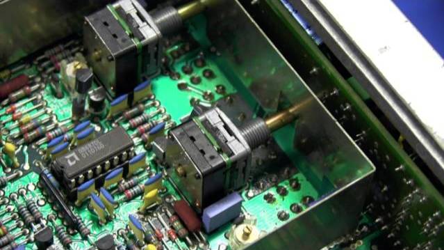 EEVblog #265 - Philips PM6672 Timer Counter Teardown