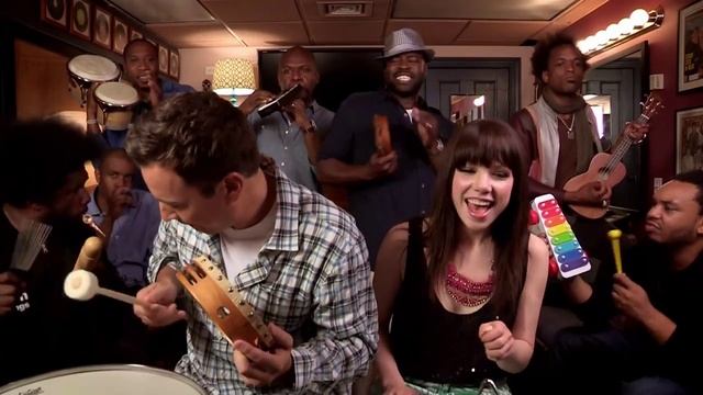 Jimmy Fallon, Carly Rae Jepsen & The Roots Sing Call Me Maybe (w_ Classroom Instruments)