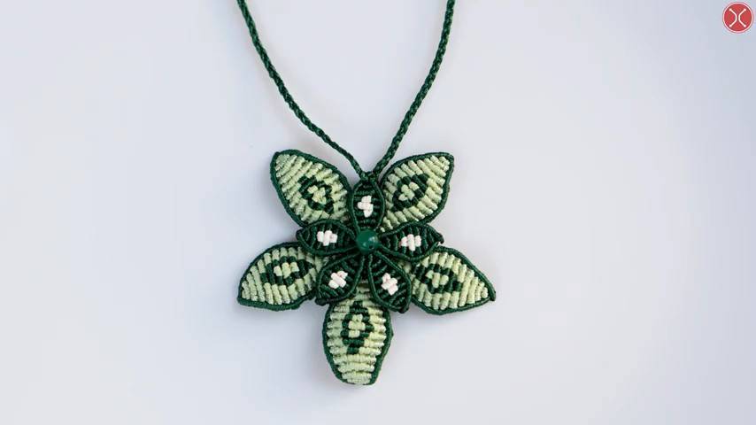 Macrame necklace tutorial ： DIY MACRAME FLOWER PENDANT - Simple macrame idea craft