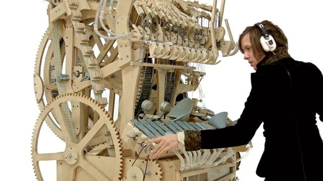 Wintergatan - Marble Machine (music instrument using 2000 marbles)