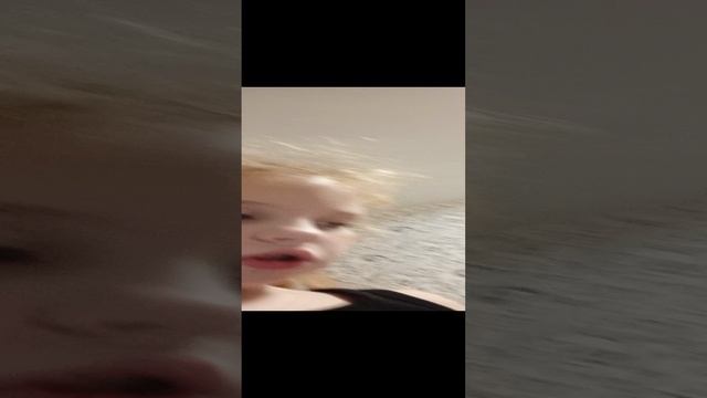 мне подарили хомяка 🤩🤩🤩🤩🤩🥳🥳решите кто рад за меня