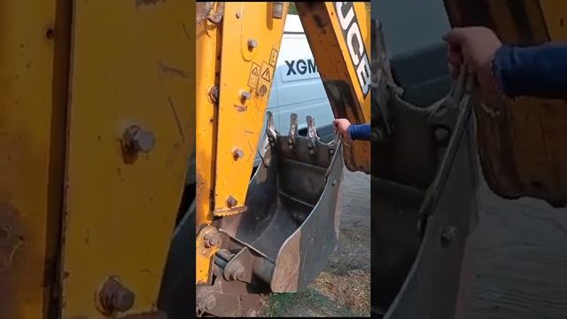 JCB 3CX Super. Мелочь, а неприятно!