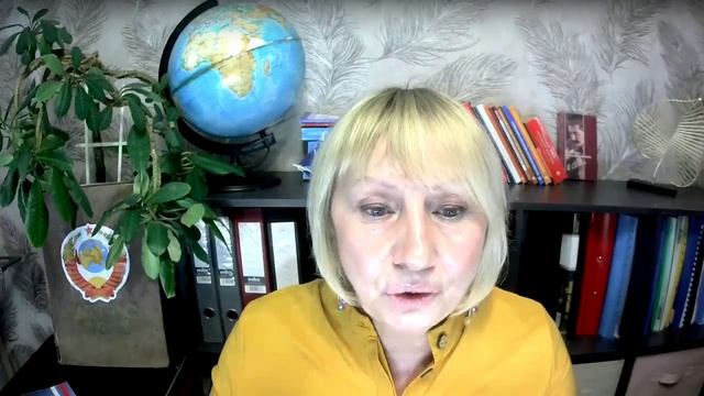 Мужчина и женщина в СССР являются  равноПравными  долевыми собственными всей гос.собственности СССР