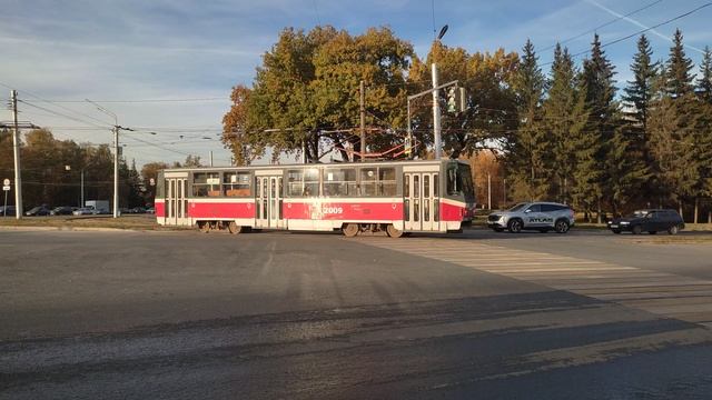 VID_20241003_171327ГОРОД УФА БАШКИРИЯ транспорт города  зеленом .03 10 2024  кольцо разворотное гдк