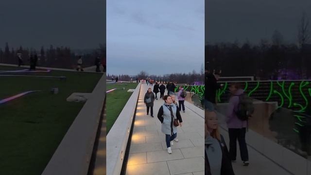 Давно хотел взглянуть вживую. Наконец добрался до них. Выглядят очень красиво.