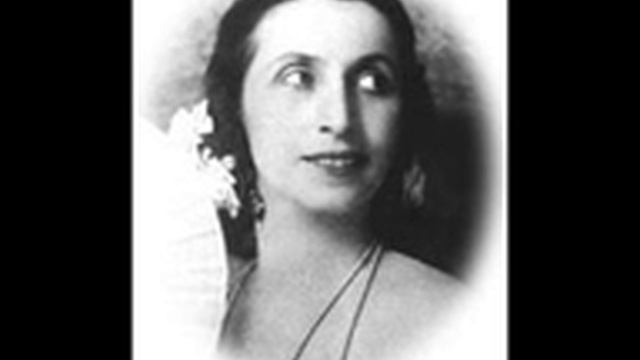 Amelita Galli Curci Sings "Соловей" (The Nightingale), English