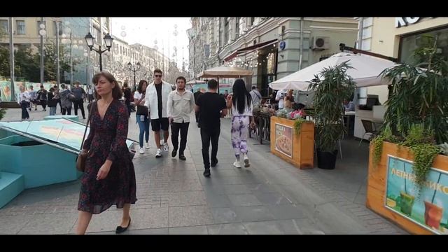 Nikolskya Street Walking Tour | Пешеходная экскурсия по Никольской улице