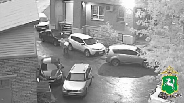В Томске полицией задержан несовершеннолетний курьер мошенников