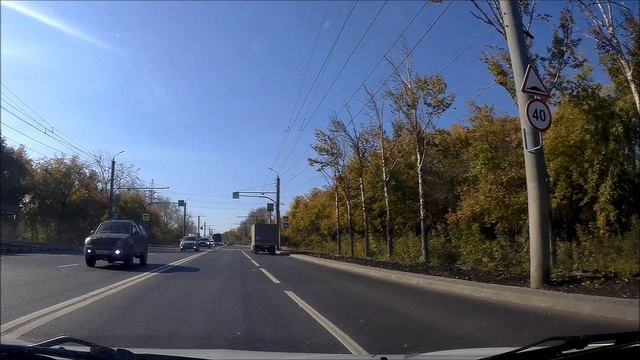 Поедем красотка кататься,  в поселок Петровский .