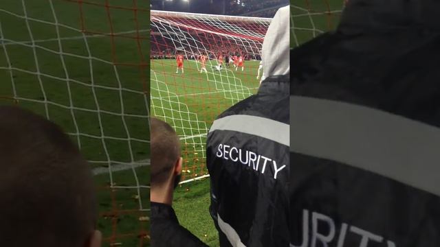 За воротами Спартака - в ожидании конца мачта ... и празднование Чемпионства ...