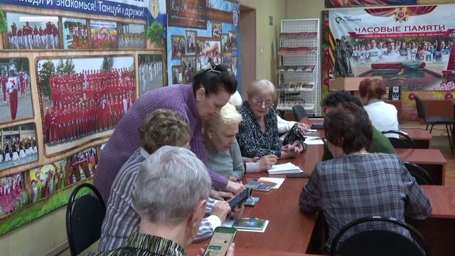 Серебряные благовещенцы вновь сядут за парты в новом семестре института пожилого человека