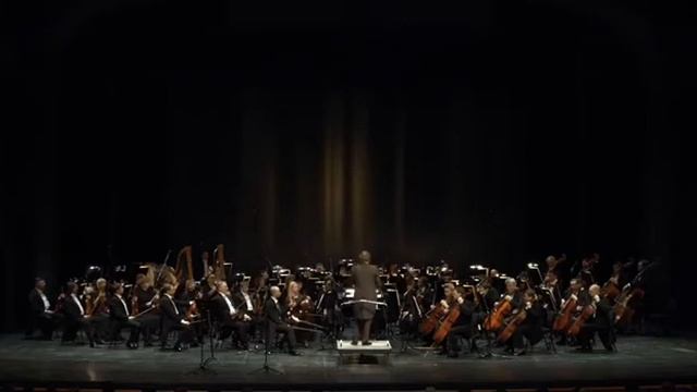 Conductor Andrey Lebedev, Verdi "La forza del Destino" ouverture, orchestra of Theatre Novaya Opera