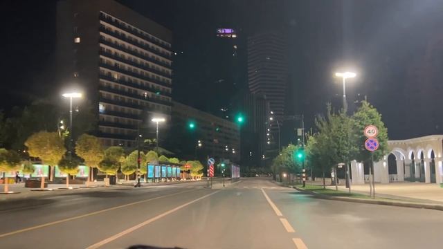 Тбилиси. Раннее утро в Ваке. Проспект Чавчавадзе.
