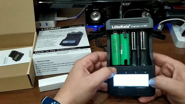LiitoKala Lii-500 - отличное зарядное устройство для многих аккумуляторов и является пауэрбанком