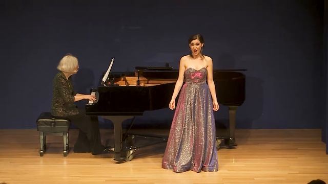 Miriam Stoner Singing "Sul fil d'un soffio etesio" from "Falstaff" by Giuseppe Verdi