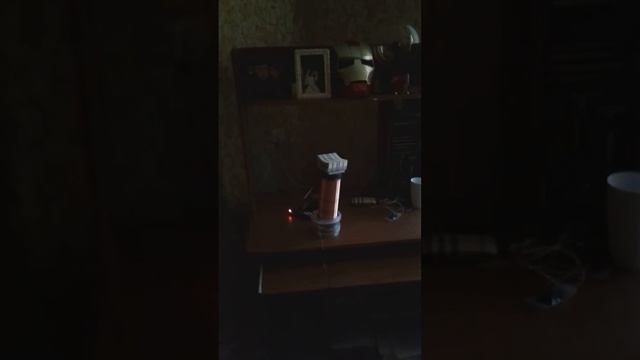 Музыкальная катушка  Tesla coil