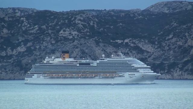 Marseille Arrival -  Celebrity Eclipse, Seven Seas Voyager, Costa Diadema, MSC Opera, MSC Magnifica