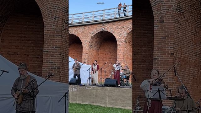 Праздник в Великом Новгороде #земнойирий #великийновгород #новгородскийдетинец #группасбитень