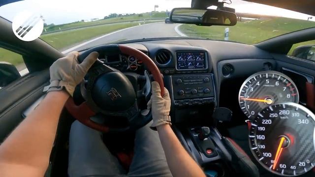 NISSAN GT-R R35 _333kmh_ TOP SPEED DRIVE ON GERMAN AUTOBAHN 🏎