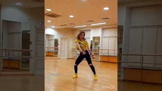 Malokera ZUMBA TYUMEN  Зумба в Тюмени!!! Ой, чо творит  Skrillex