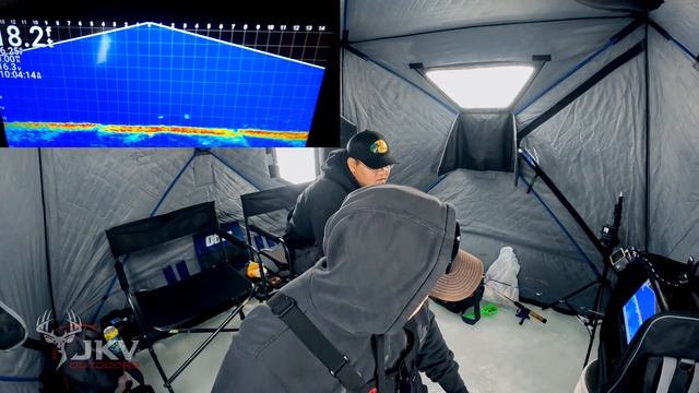 Pike and Crappie Ice Fishing on Lake Minnetonka with LIVESCOPE | Hmong Ice Fishing 2023