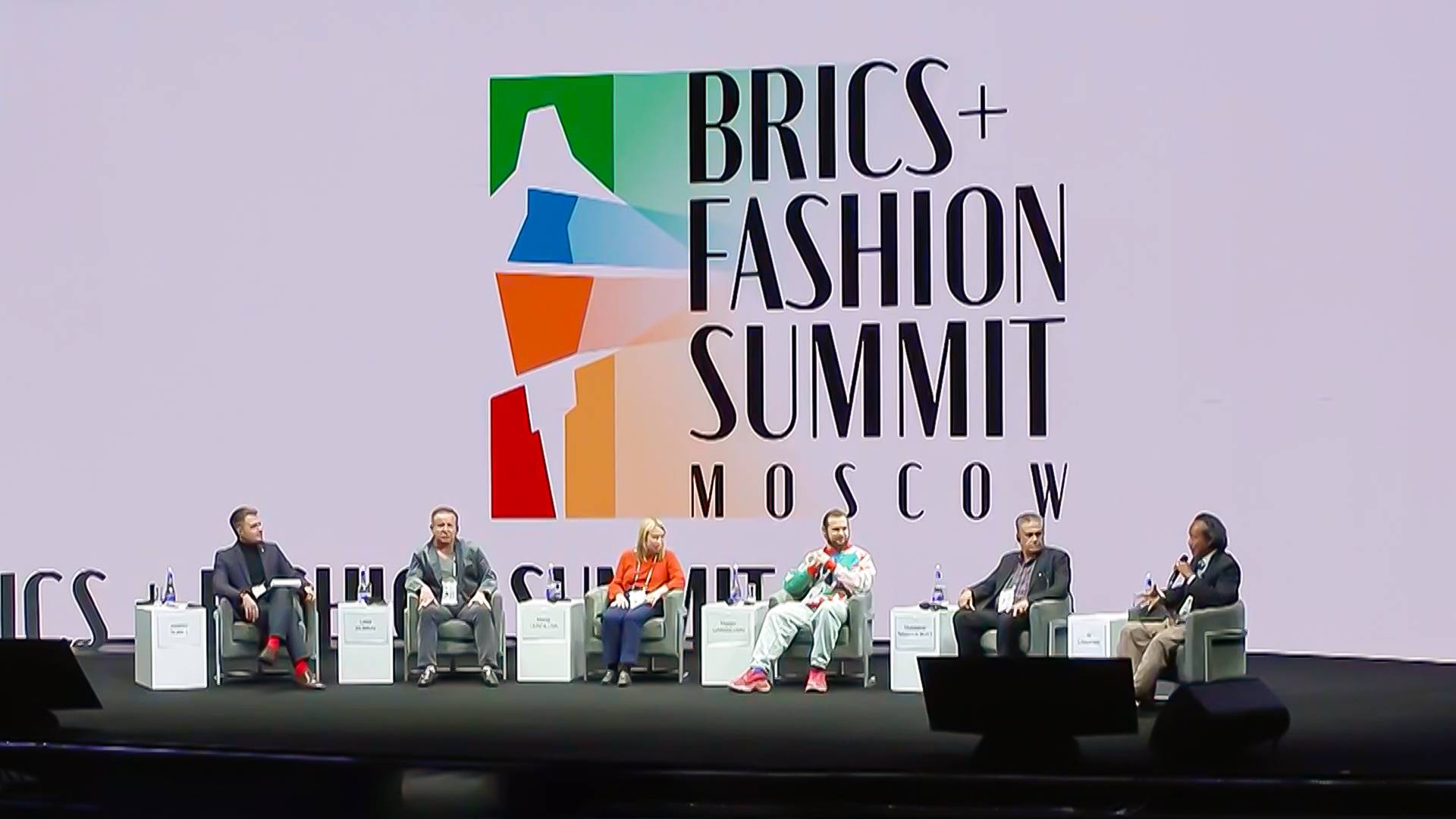 Представители 60 стран со всего мира собрались в Москве на форуме BRICS Fashion Summit