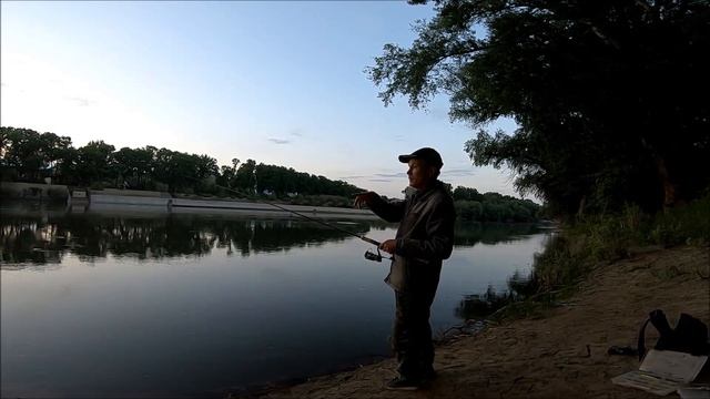 ГОЛАВЛЬ на 1 кг 080 гр / ВЕЧЕРНЯЯ РЫБАЛКА НА ДНЕСТРЕ 26.05.2021