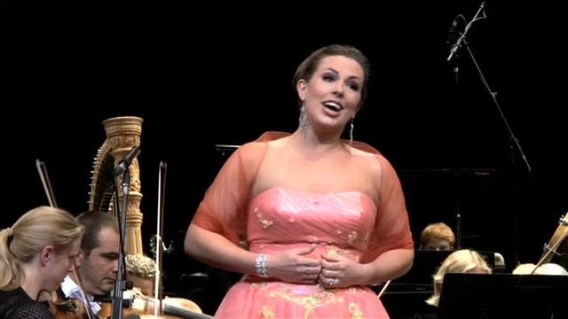 2011: Bryony Wiliiams, soprano. Finals Concert, IFAC Australian Singing Competition.